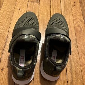 TIEM cycling/bike riding shoes WITH CLIPS!